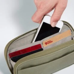 FJÄLLRÄVEN KÅNKEN TRAVEL WALLET - Portmonee -Rausgehen 304068007 h kanken travel wallet fjaellraeven 1
