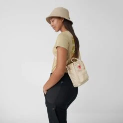 FJÄLLRÄVEN KÅNKEN SLING Unisex - Umhängetasche -Rausgehen 5637944317 g kanken sling fjaellraeven 24 1