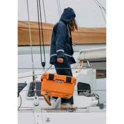 Yeti Coolers LOADOUT 30 GO BOX - Ausrüstungsbox -Rausgehen 5638037873 l loadout 30 go box yeti coolers 24